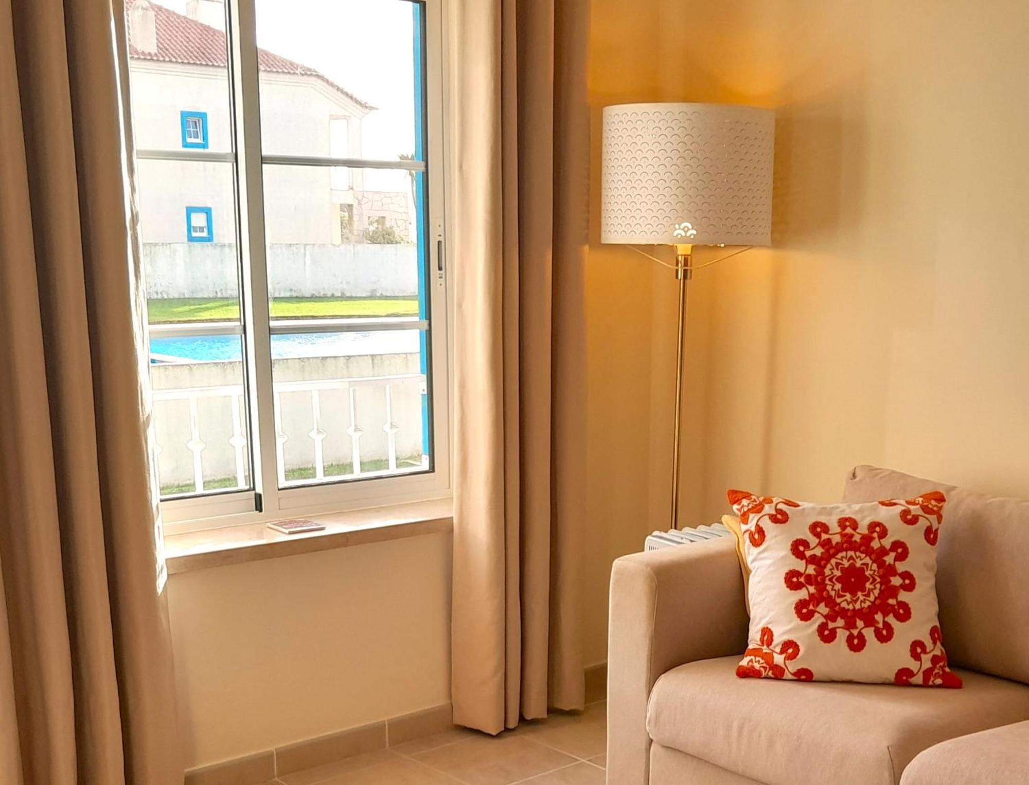 Palmeiras Apartement - T1 Com Piscina Baleal Luaran gambar